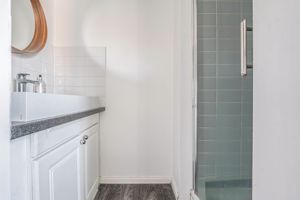 Photo 14- click for photo gallery